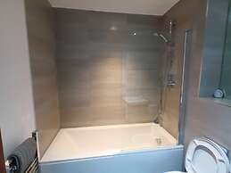 Broad St - 1 Bedroom - 1 Bathroom - Free Parking