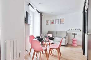 Elegant Stay Steps From Jardin du Luxembourg