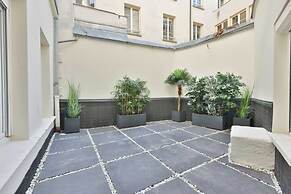 Elegant Stay Steps From Jardin du Luxembourg