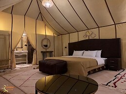Adrar Luxury Camp
