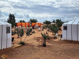 Adrar Luxury Camp