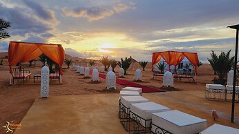 Adrar Luxury Camp