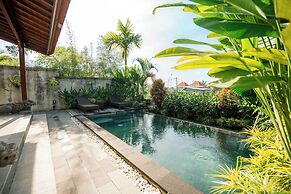 Kaki Uma Villa