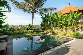 Kaki Uma Villa