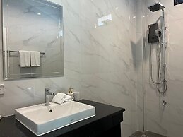 Leigh Villa
