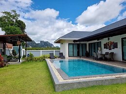 Leigh Villa