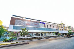 Fabhotel Srs Grand