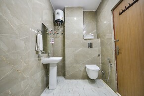 FabHotel Kavya Inn
