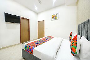 FabHotel Kavya Inn
