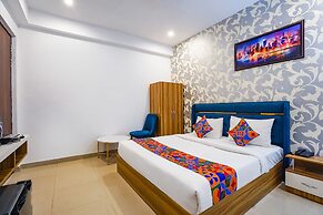 Fabhotel Noida Business Suites