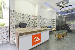 FabHotel Soni Palace