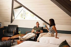 The Rabbit Hotel & Retreat