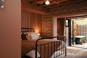 The Rabbit Hotel & Retreat