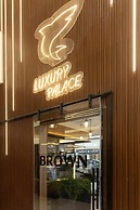 Luxury Palace Hotel
