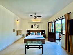 Shelton Blu Resort