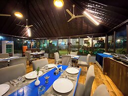 Shelton Blu Resort