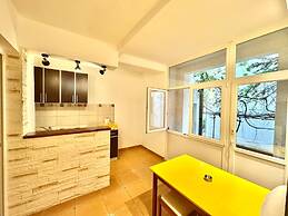 The Four Fish Apartments