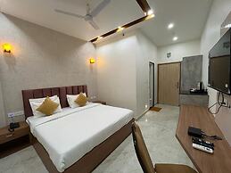 Hotel Satsang Grand