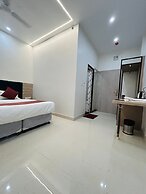 Hotel Satsang Grand
