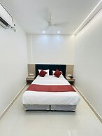 Hotel Satsang Grand