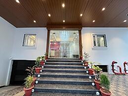Hotel Satsang Grand
