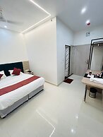 Hotel Satsang Grand