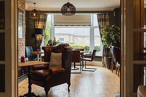 The Sunningdale Bamburgh