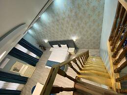 Starway Hotel