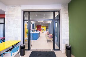 Mega Hostel