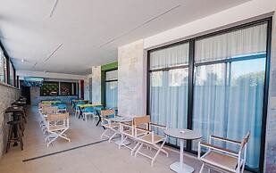 Mega Hostel