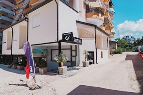 Mega Hostel