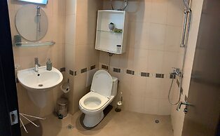 Central Art Apartment in Bansko With Mountain View