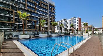 Pool View Studio 10mins From Dubai Mall