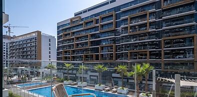 Pool View Studio 10mins From Dubai Mall