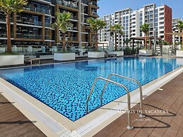 Pool View Studio 10mins From Dubai Mall