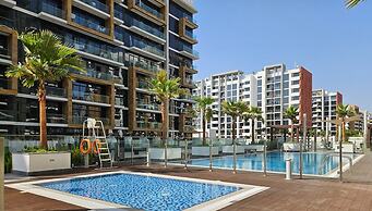 Pool View Studio 10mins From Dubai Mall
