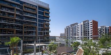 Pool View Studio 10mins From Dubai Mall