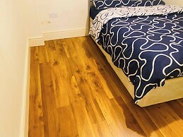 Modern Apt 3 Bedrooms Near Dundrum