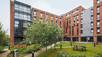 Student Only Riverside Way