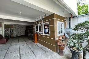 Captains Suites Albay