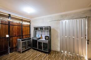 Villa New D'Bamboo by Plesirhatiyogja