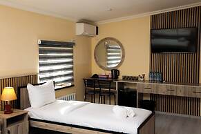Gosty Hotel