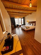 Yeti Resort Hunder