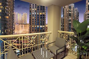 LUX  The Fountain View Suite