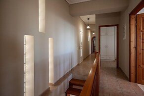 Villa Doreta in Koridallos