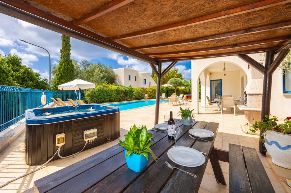 Villa Artemis in Peyia