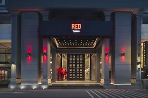 Radisson RED Phuket Patong Beach