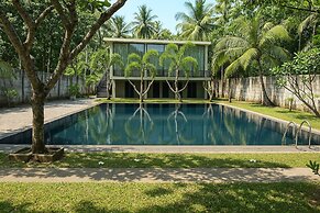 Moi Dambulla by DBI