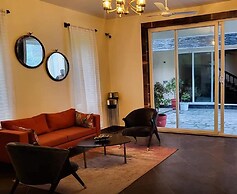The Cozy Acorn Resort