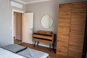 Lara Breeze Homes